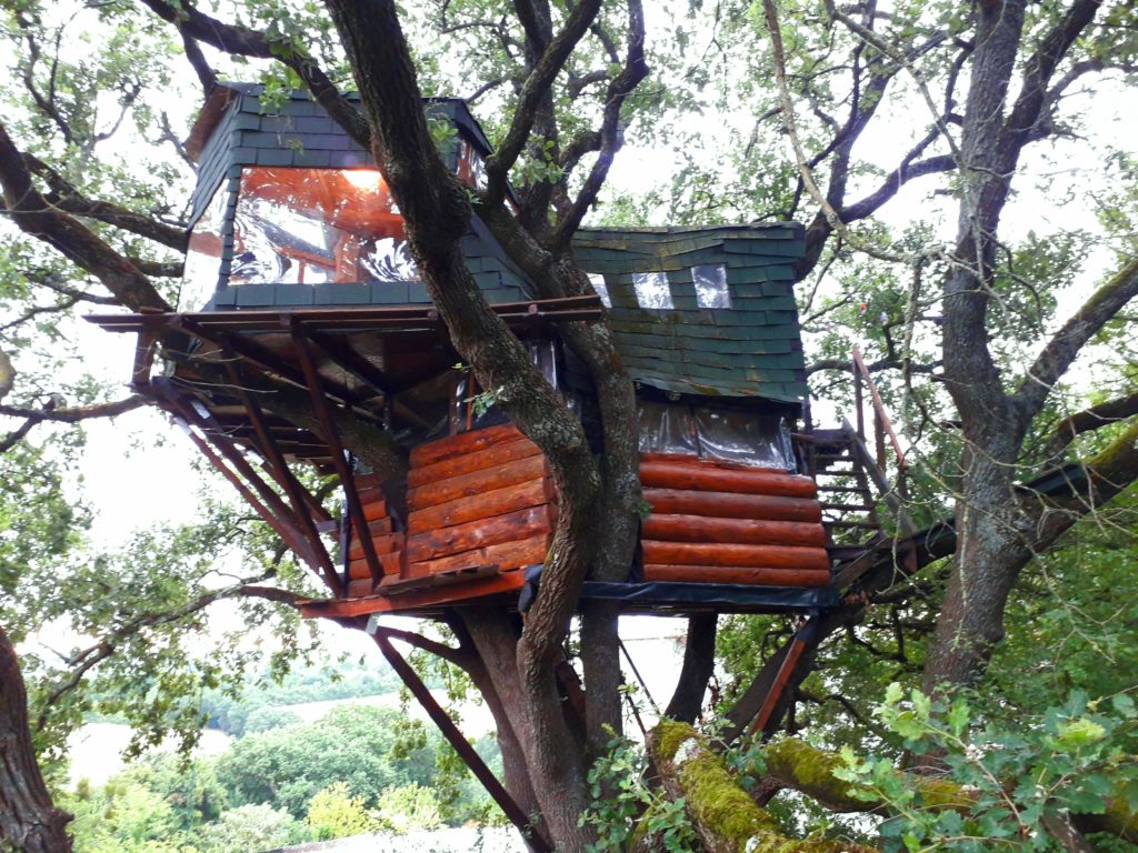 La Cabane insolite Cabane Perchée Chambre d'Hôtes Insolite Monès 31370 Haute Garonne